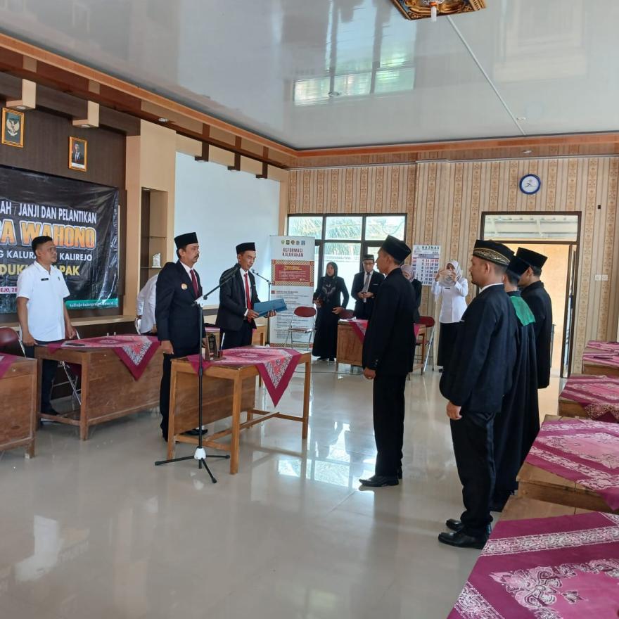 PELANTIKAN DAN SERAH TERIMA JABATAN DUKUH PAPAK